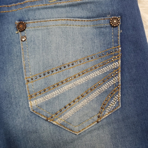 AQ FADED WASH BOHO EMBELLISHED SKINNY JEANS - Picture 12 of 15